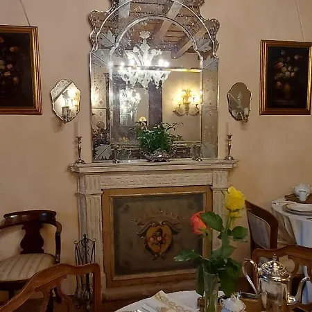 Bed and breakfast Carrara